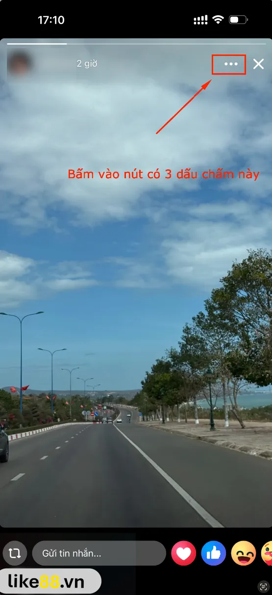 Mở tùy chọn lấy link Story Facebook trên điện thoại bước 1